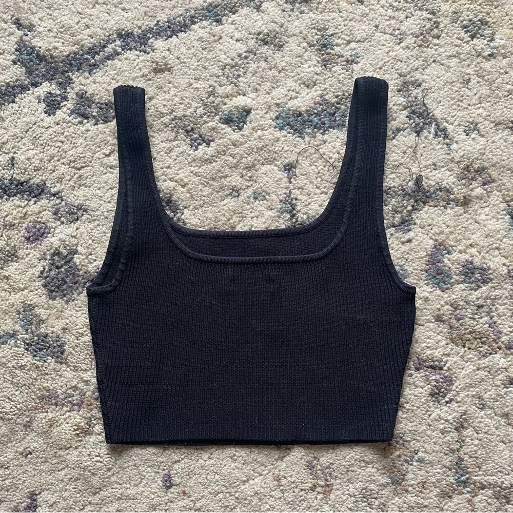 Aritzia Babaton Sculpt Knit Tank Top Black